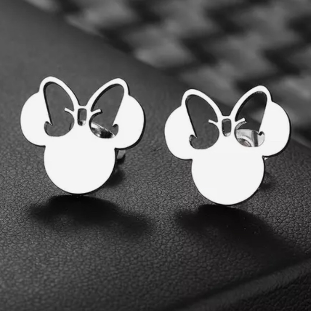 Minnie Earrings